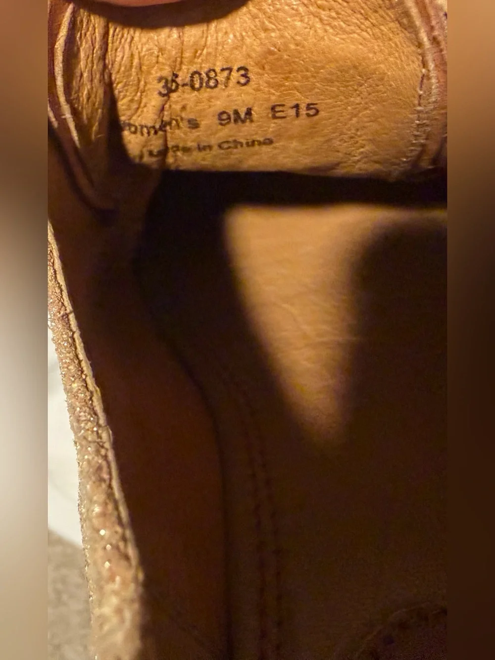 Trask women’s Oxford sz9 Metallic Tan Chukka laced shoes luxury formal neutral‎